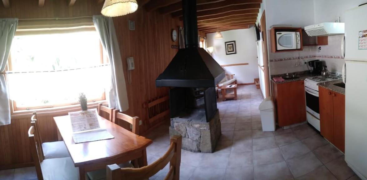 Apart Hotel Del Pellin San Martín de los Andes Exteriör bild