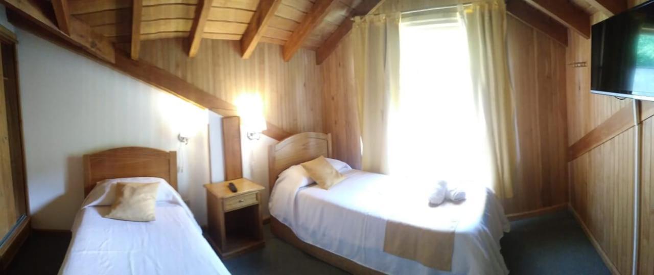 Apart Hotel Del Pellin San Martín de los Andes Exteriör bild