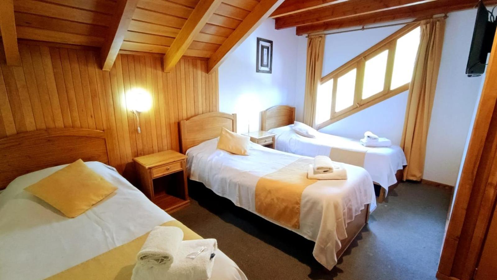 Apart Hotel Del Pellin San Martín de los Andes Exteriör bild