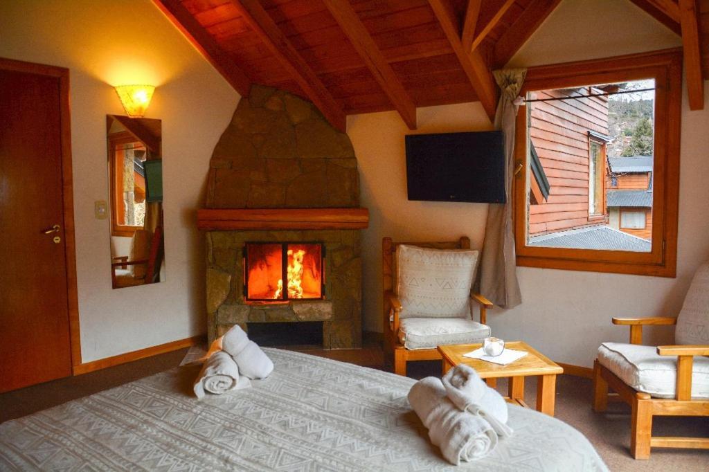 Apart Hotel Del Pellin San Martín de los Andes Exteriör bild