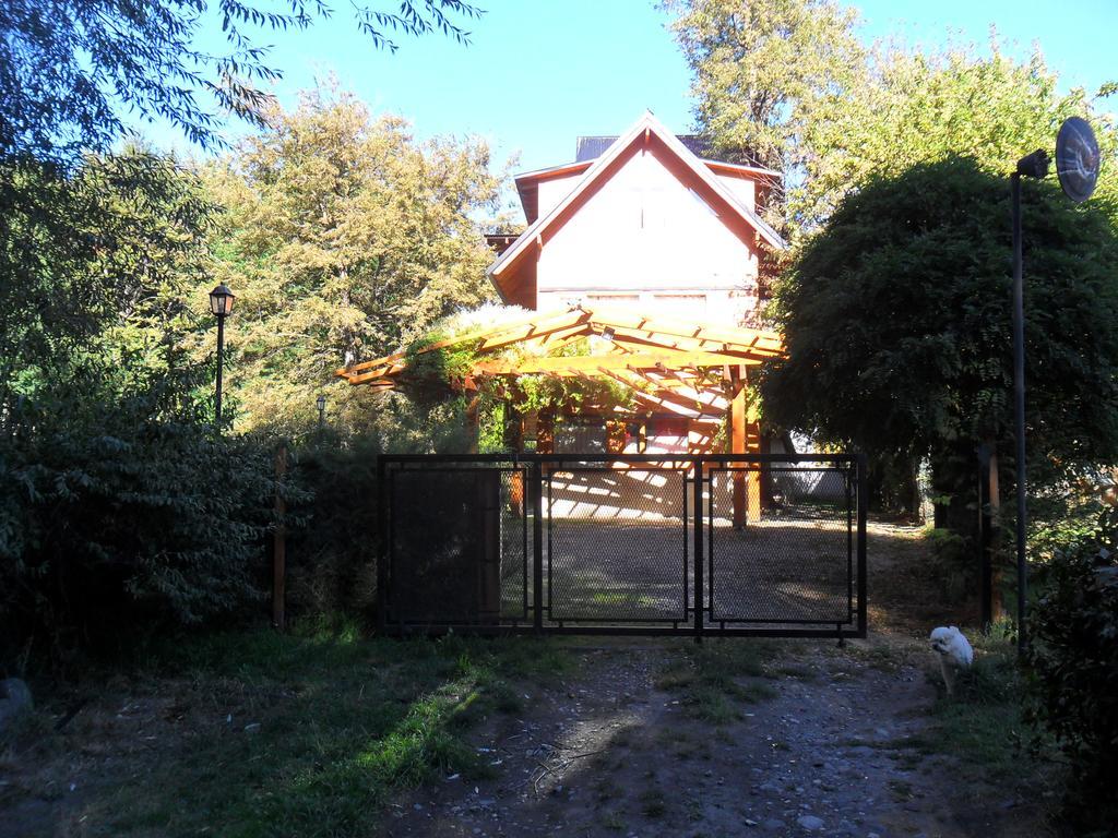 Apart Hotel Del Pellin San Martín de los Andes Exteriör bild